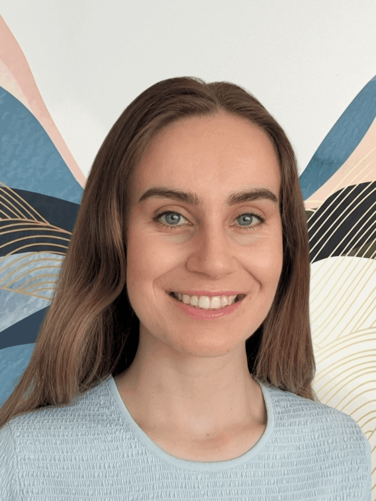 Kiera Lynch | Registered Psychologist at Raise the Bar Clinic