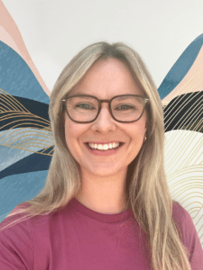 Courtney Reinheimer | Registered Psychologist at Raise the Bar Clinic